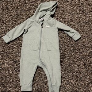 Nike Kids Gray Hooded Footie